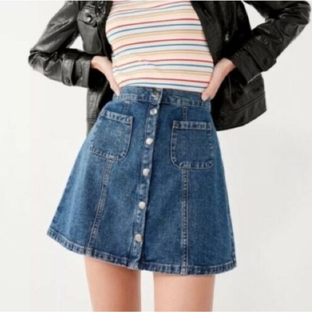 BDG Urban‎ Outfitters denim button front mini skirt Size Small